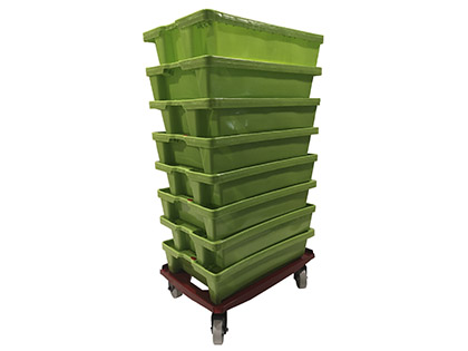Crates picking - Reusable plastic products for the food processing industry